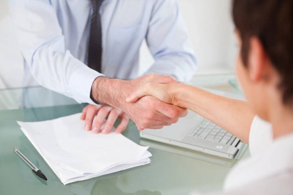 10 Questions to Ask Before Hiring an Attorney
